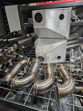 Load image into Gallery viewer, 2005 - 2010 Chrylser 300C 5.7 Twin Turbo System
