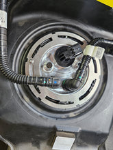 Load image into Gallery viewer, C8 Alpha In-Tank Fuel System
